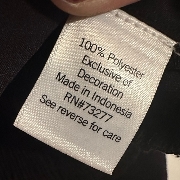 Nine West Black Crisscross Surplice Blouse With Bubble Sleeves - Women’s M - Picture 13 of 13